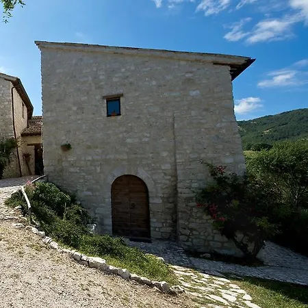 Agriturismo Borgo La Torre Φολίνιο
