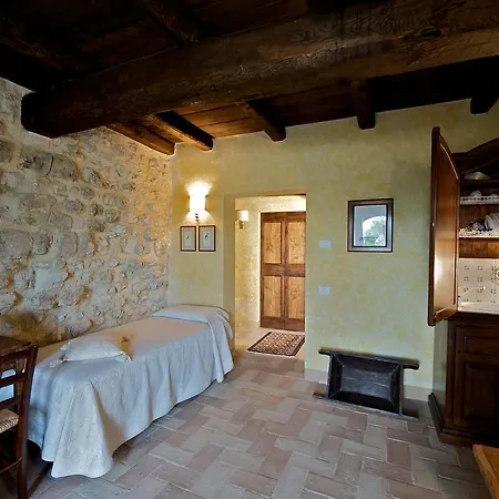 Κατάλυμα σε φάρμα Agriturismo Borgo La Torre Φολίνιο