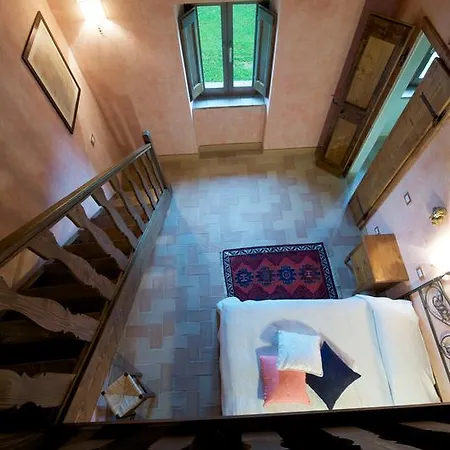 Agriturismo Borgo La Torre Φολίνιο