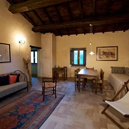 Κατάλυμα σε φάρμα Agriturismo Borgo La Torre Φολίνιο