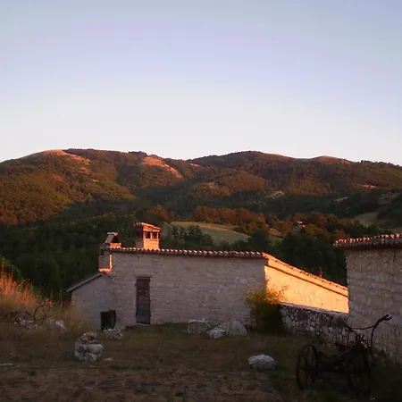 Agriturismo Borgo La Torre Φολίνιο